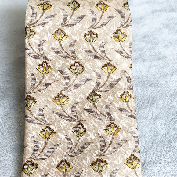 Ermenegildo Zegna Tan Floral Print Silk Tie - Picture 2 of 4
